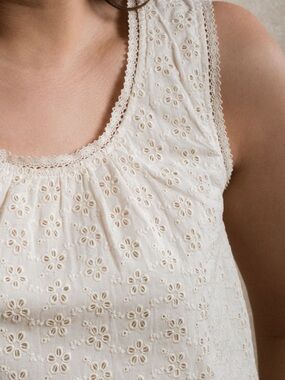 NWT Neuflora Morristown Blouse Small